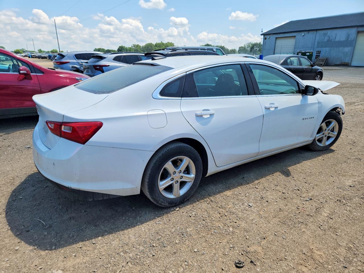 2024 Chevrolet Malibu Ls - zdjęcie 3