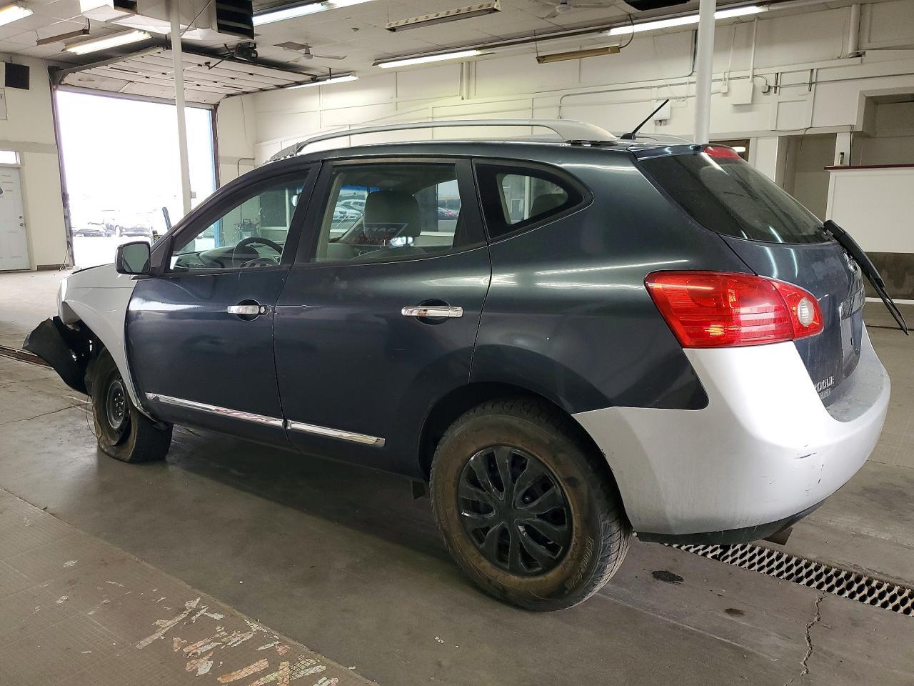 2014 Nissan Rogue Select S - zdjęcie 2