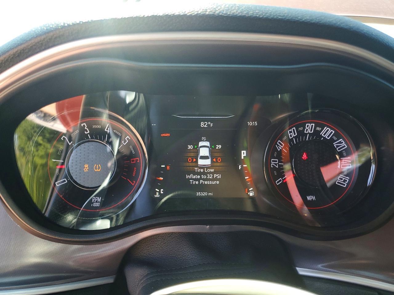 2021 Dodge Challenger R/T - zdjęcie 9