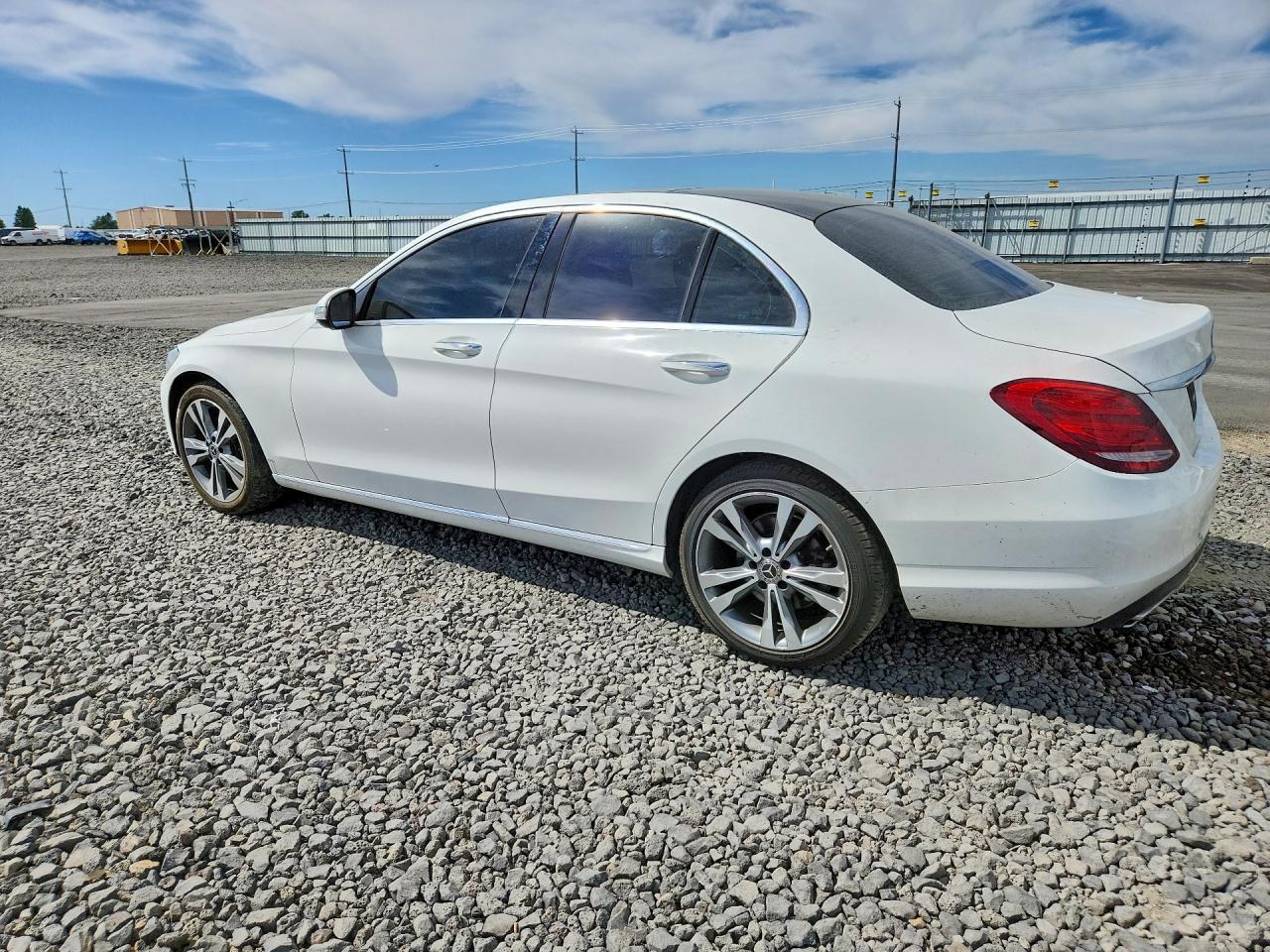 2015 Mercedes-Benz C 300 4Matic - zdjęcie 2