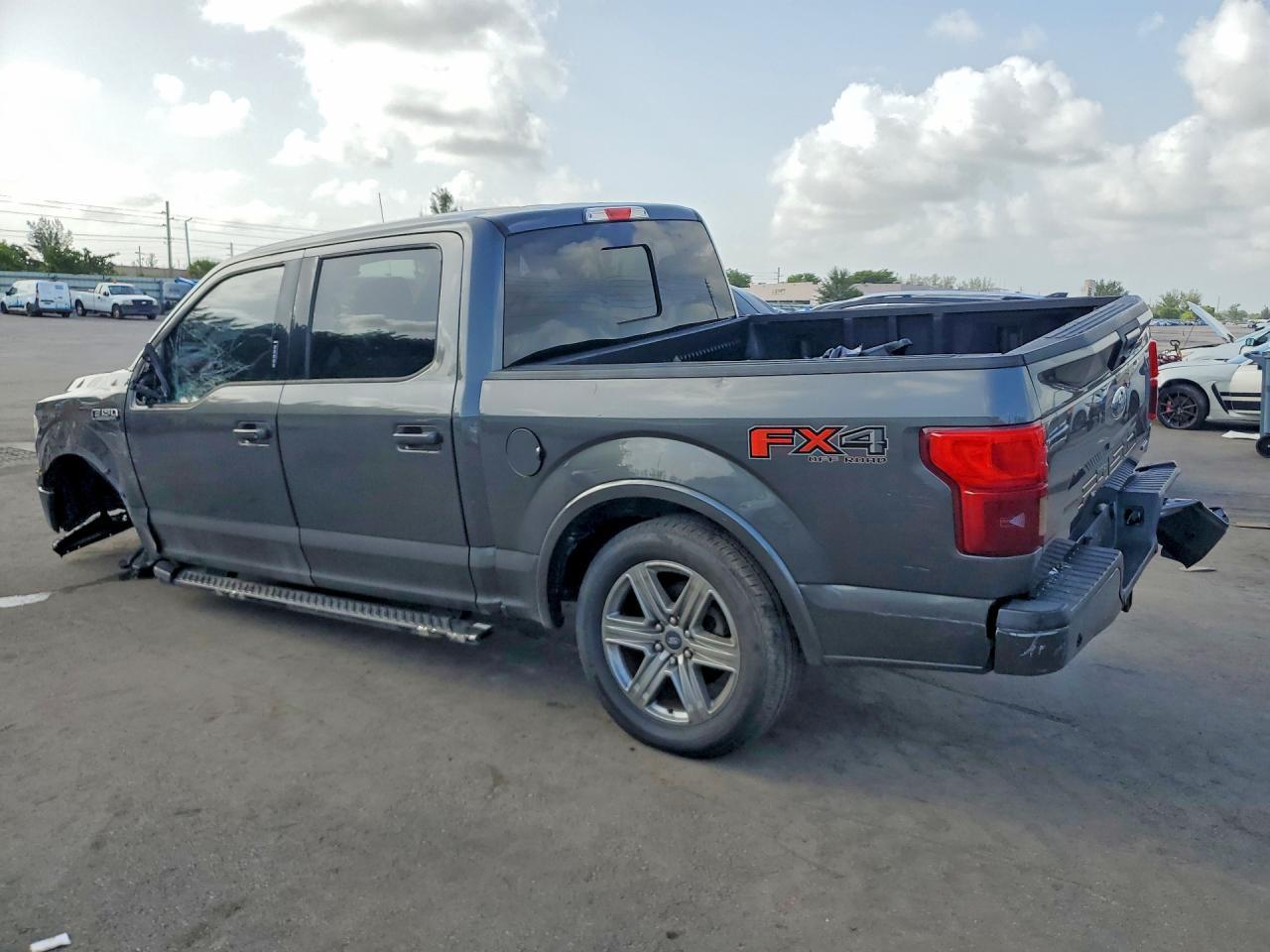 2018 Ford F150 Supercrew - zdjęcie 2