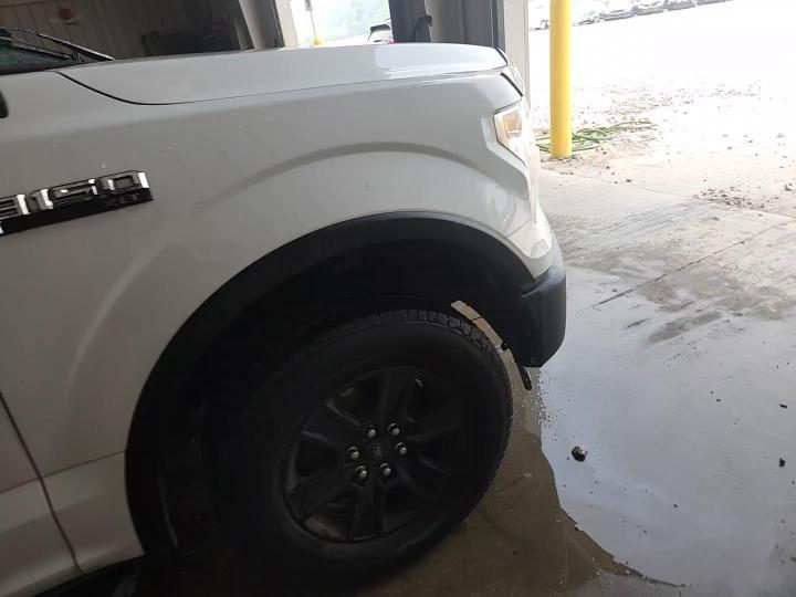 2015 Ford F150 Supercrew - zdjęcie 13