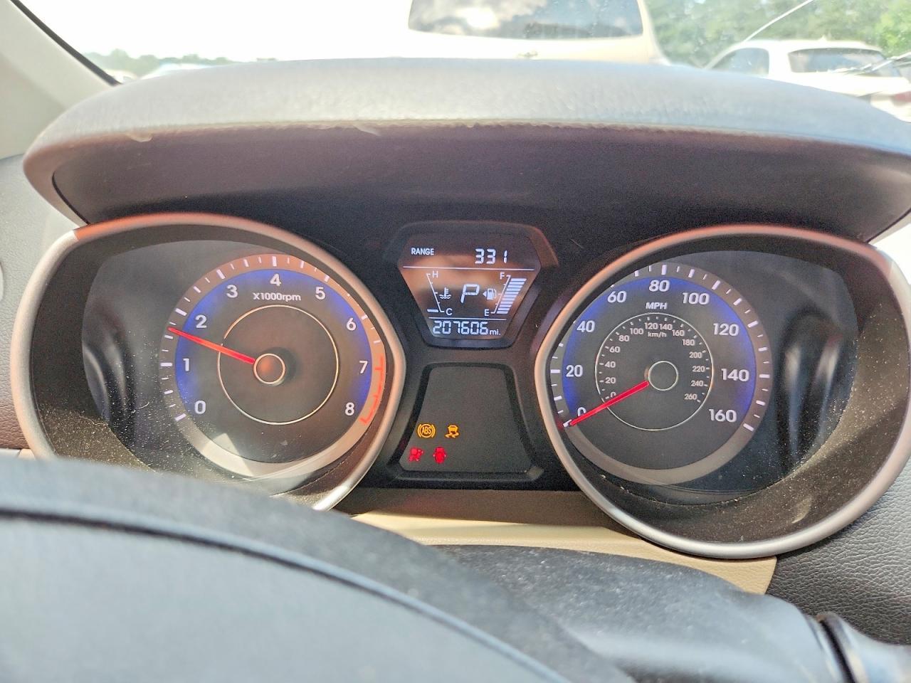 2014 Hyundai Elantra Limited - zdjęcie 9