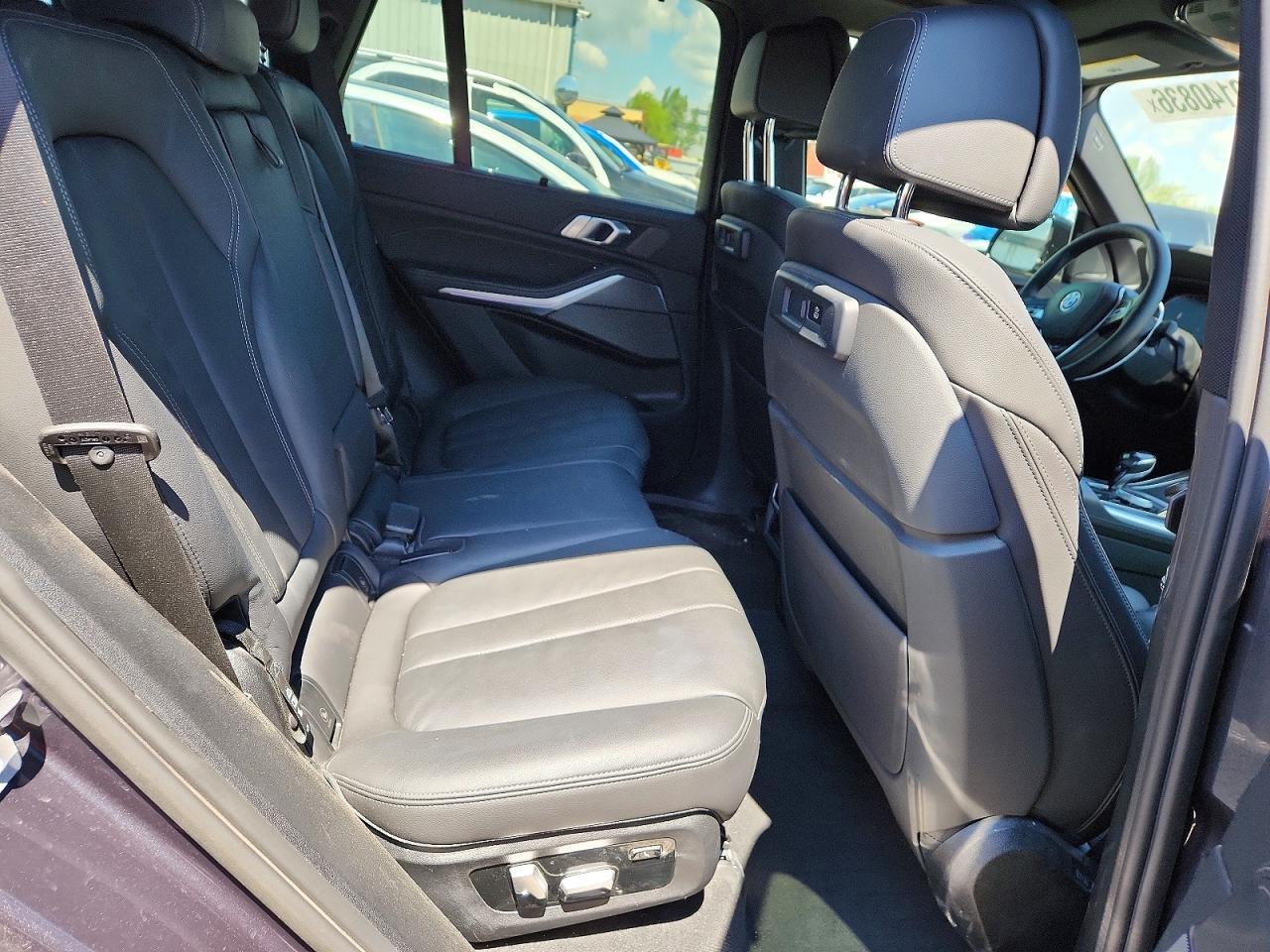 2021 BMW X5 xDrive40I - zdjęcie 11