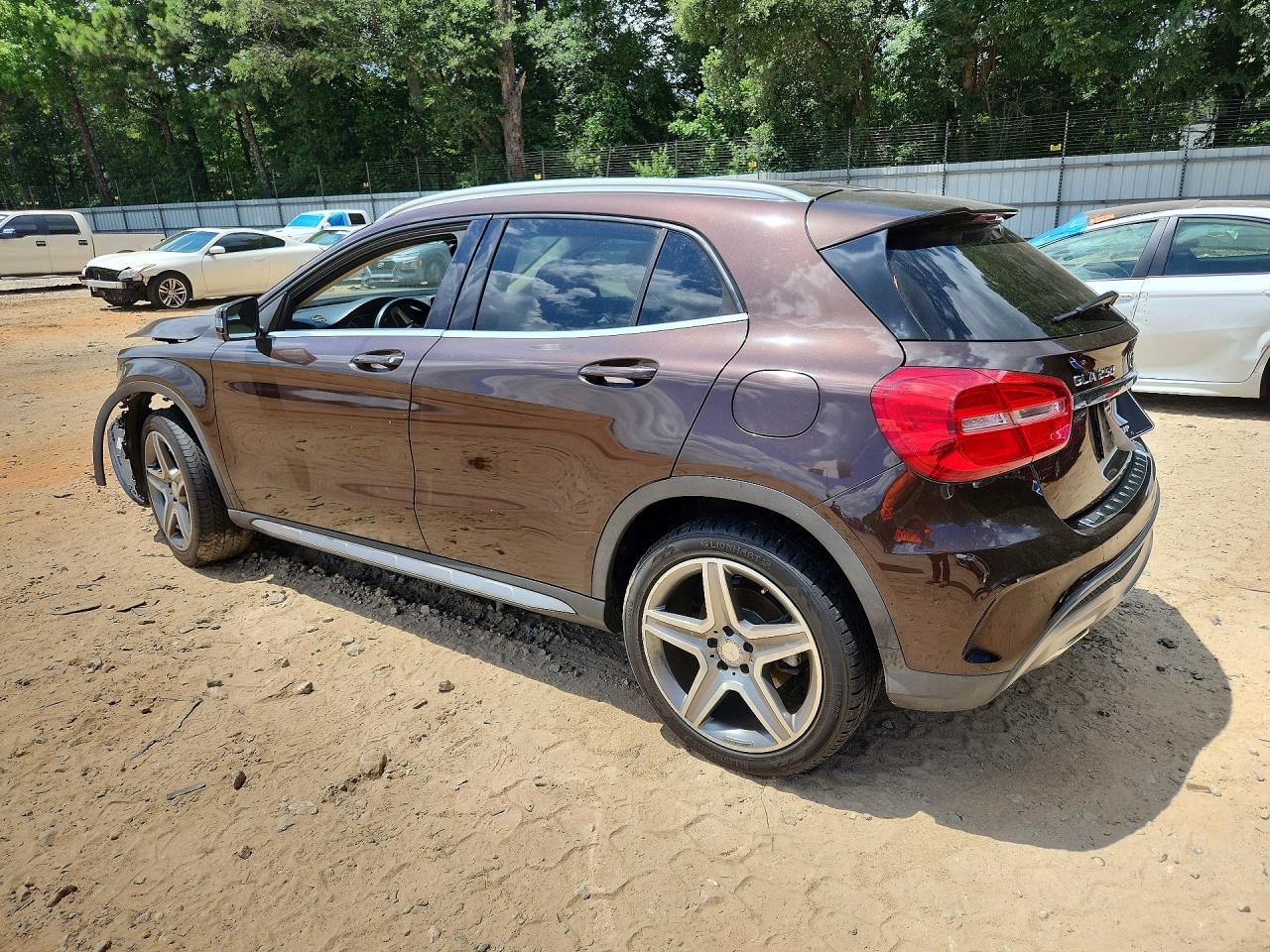2015 Mercedes-Benz Gla 250 4Matic - zdjęcie 2