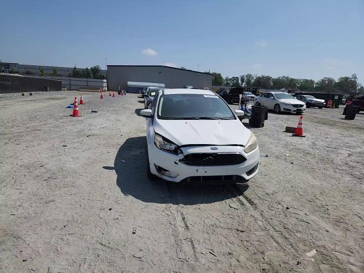 2015 Ford Focus Se - zdjęcie 13