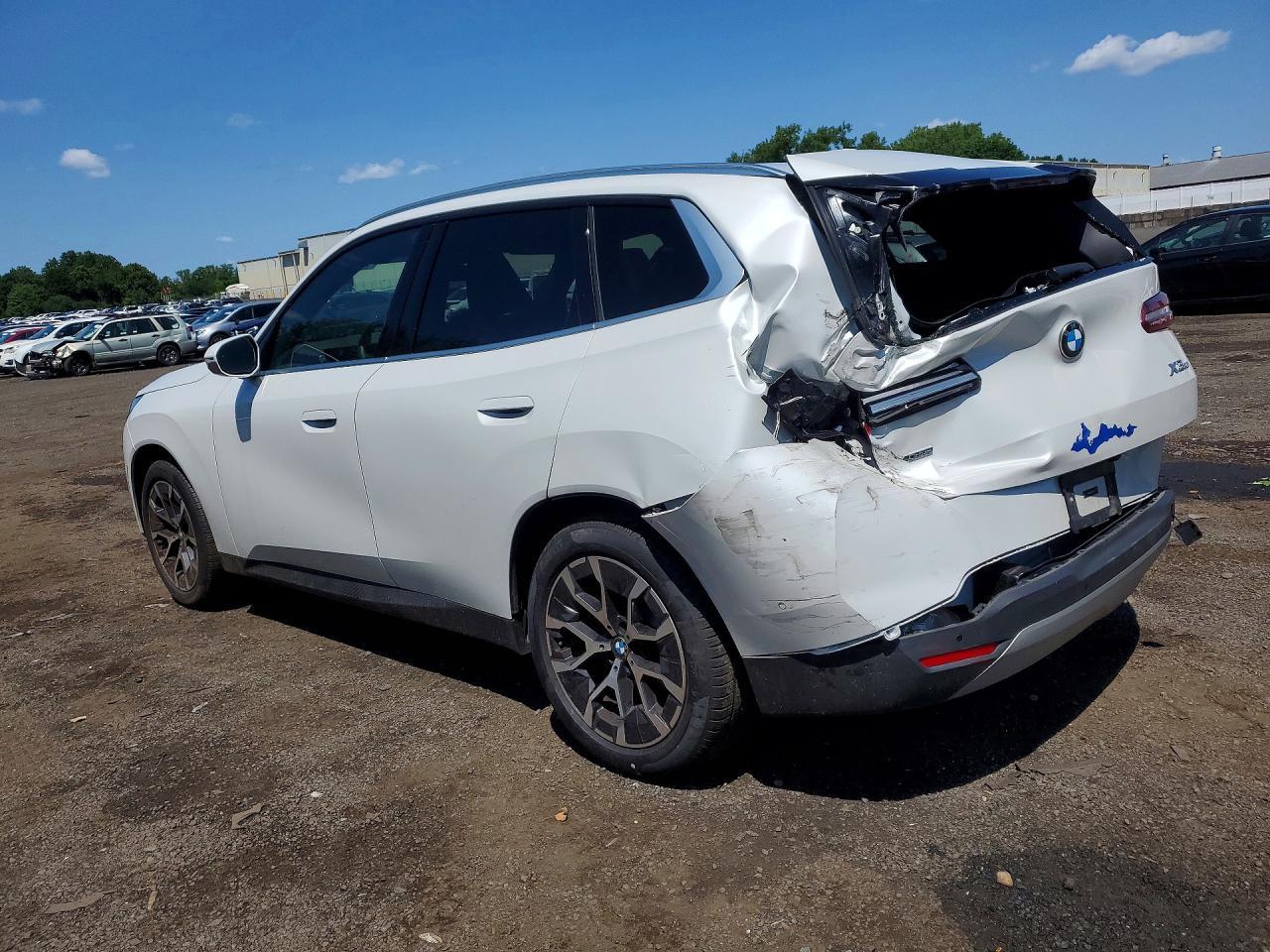 2025 BMW X3 30 xDrive - zdjęcie 2