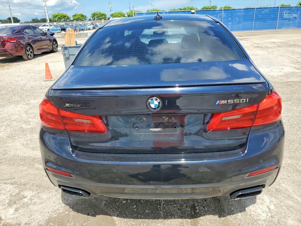 2019 BMW M550Xi - zdjęcie 6