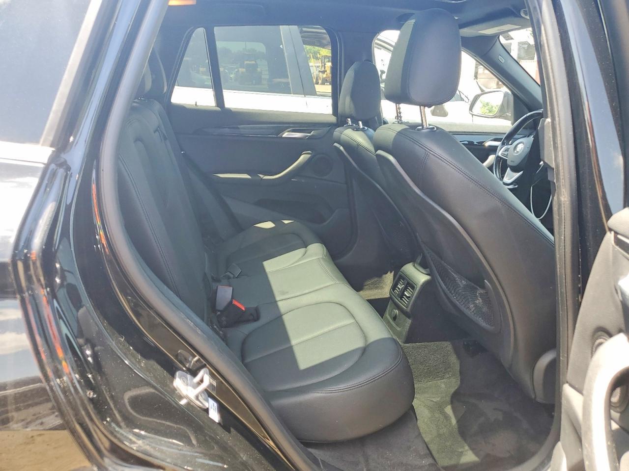 2017 BMW X1 Sdrive28I - zdjęcie 10