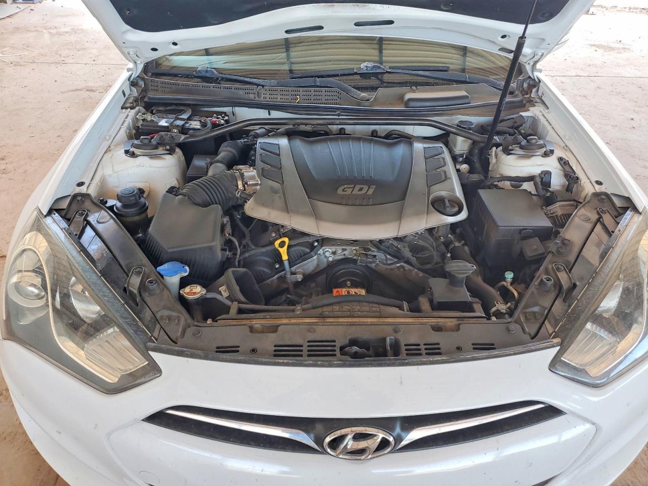 2016 Hyundai Genesis Coupe 3.8 Ultimate - zdjęcie 11