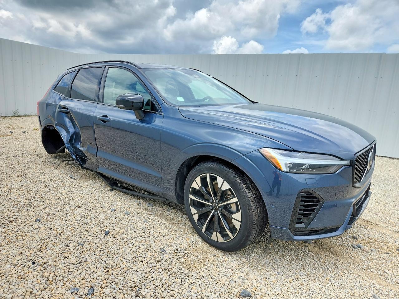 Volvo XC60 - zdjęcie 4