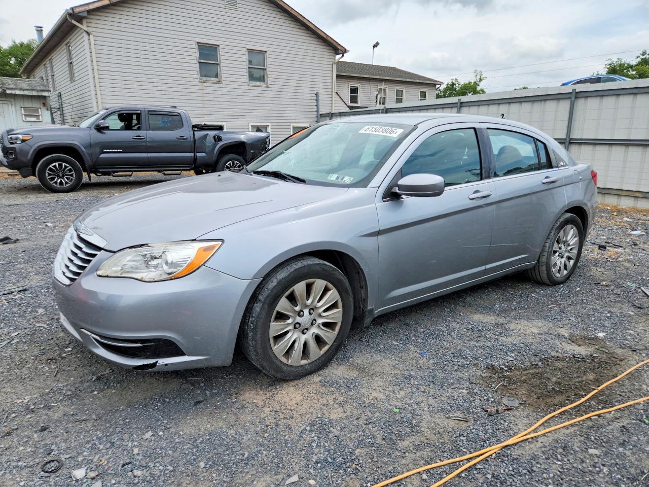 2014 Chrysler 200 Lx - zdjęcie główne