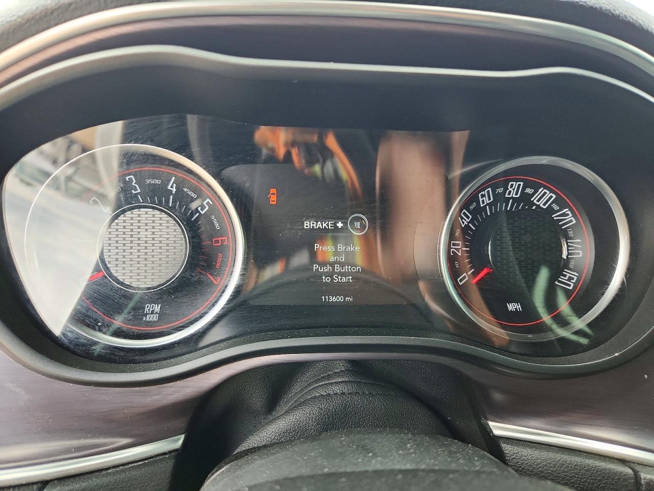 2017 Dodge Challenger R/T - zdjęcie 9