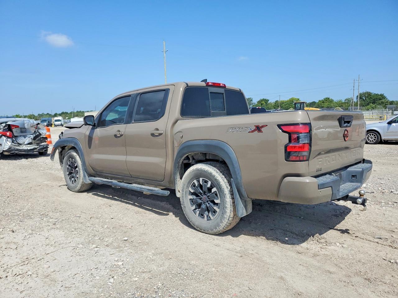 2022 Nissan Frontier Pro-X - zdjęcie 2