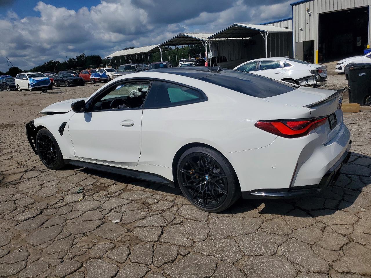 2024 BMW M4 Competition - zdjęcie 2