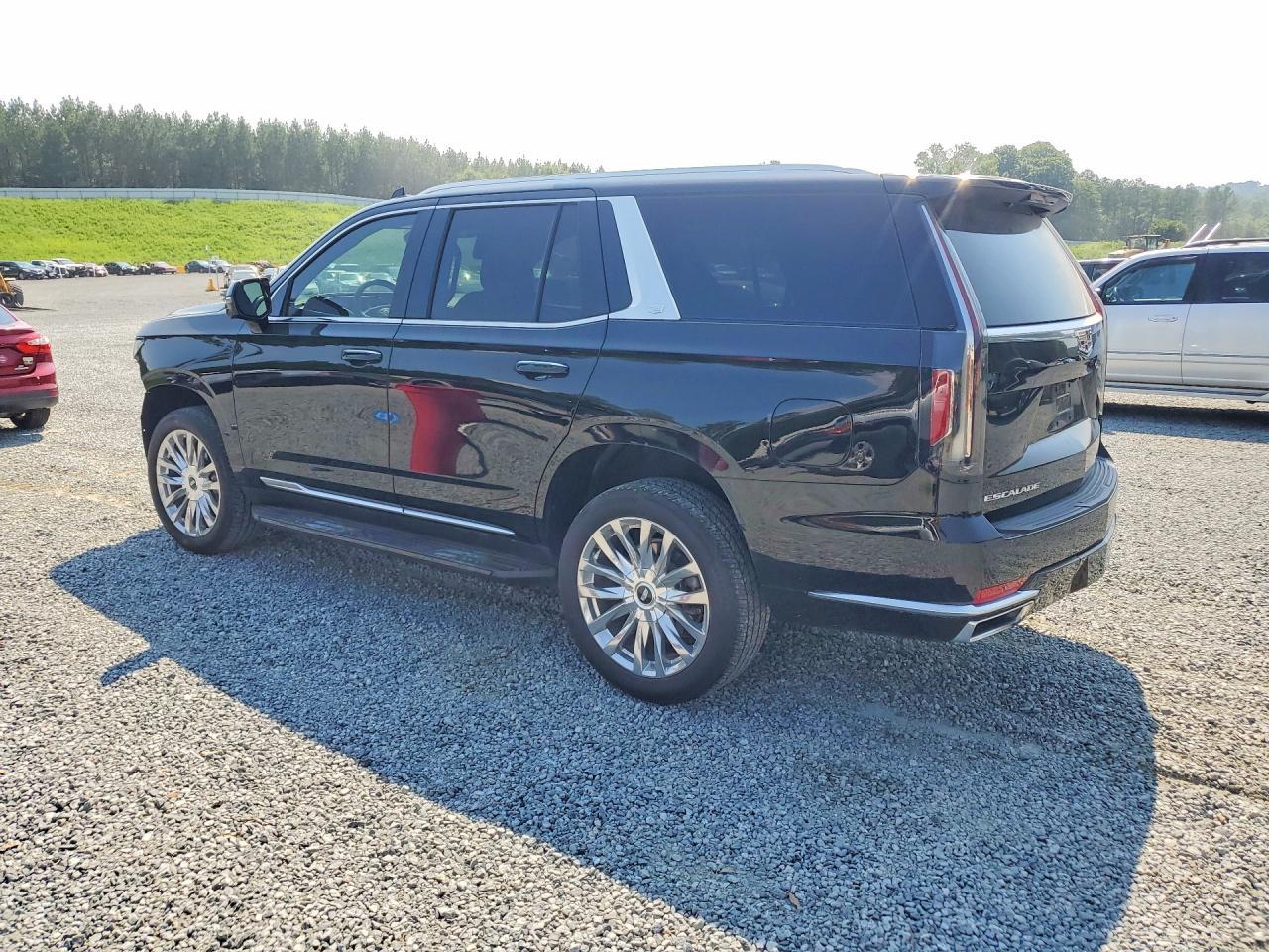 2024 Cadillac Escalade Premium Luxury - zdjęcie 2