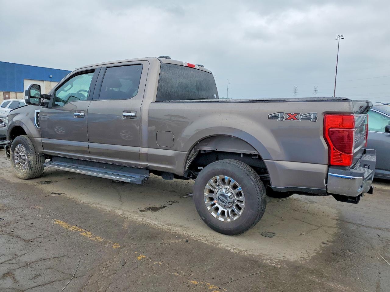 2022 Ford F250 Super Duty - zdjęcie 2