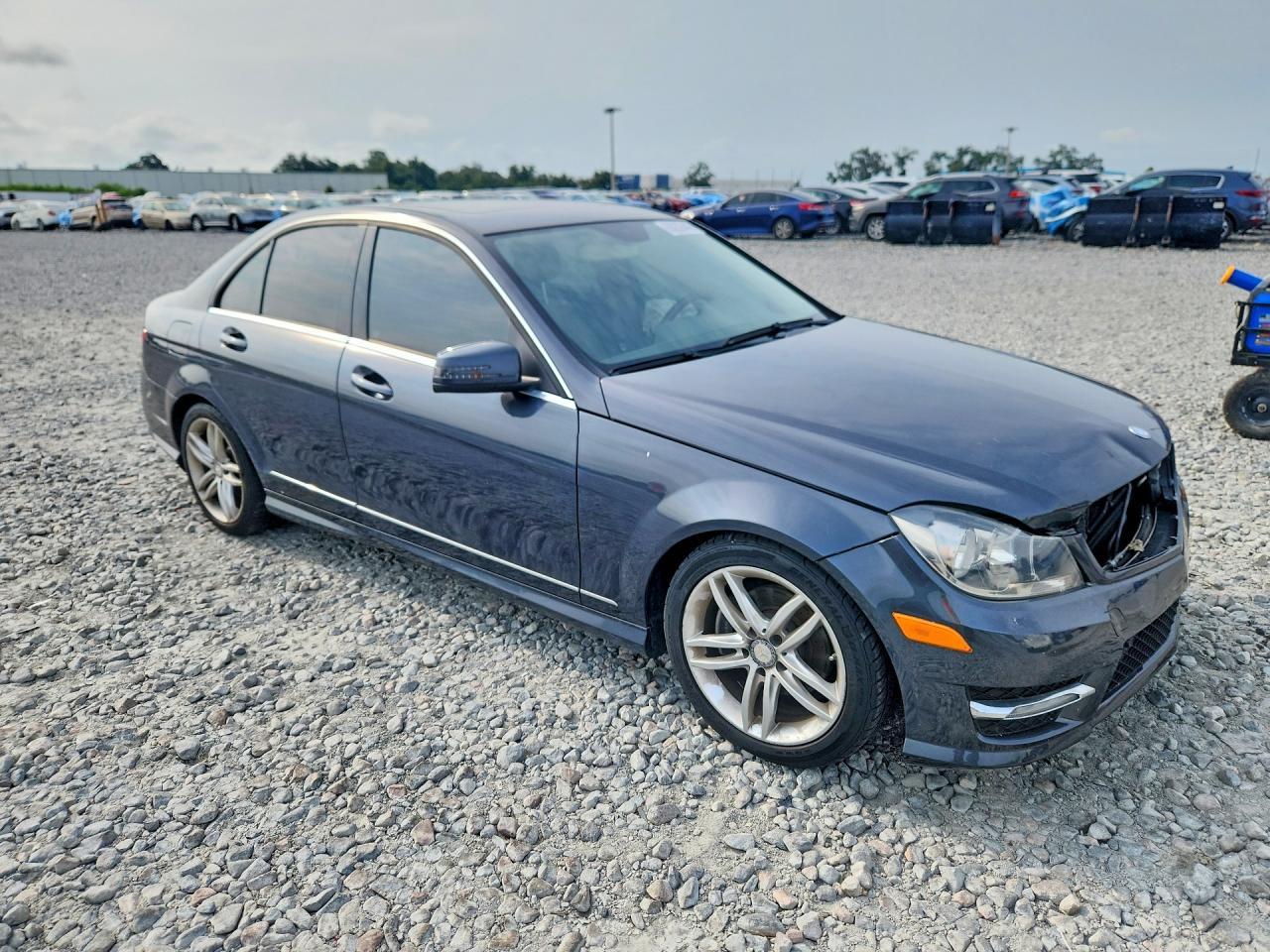 2013 Mercedes-Benz C 250 - zdjęcie 4
