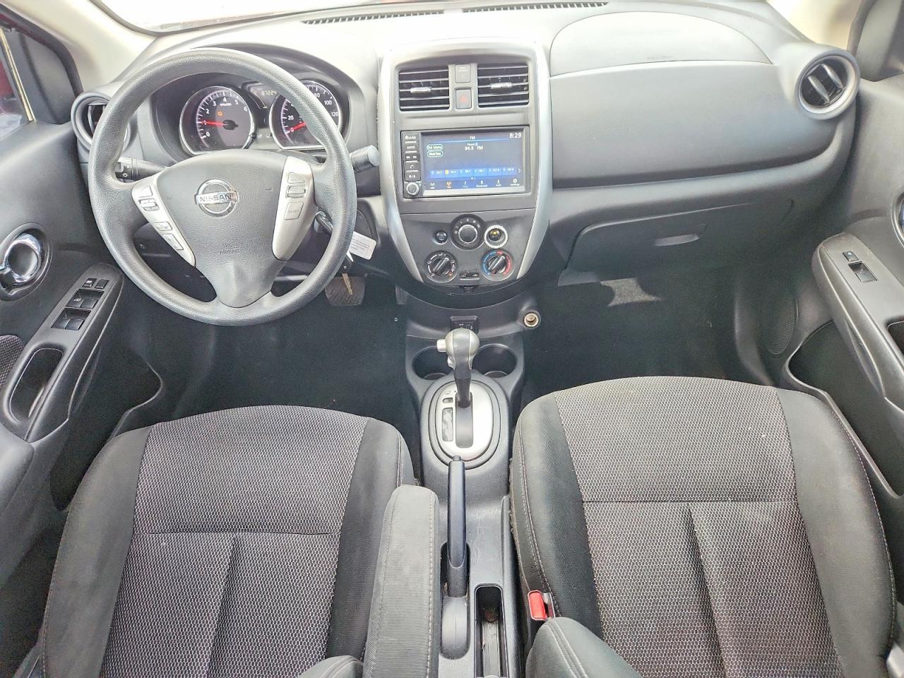2019 Nissan Versa Sv - zdjęcie 8