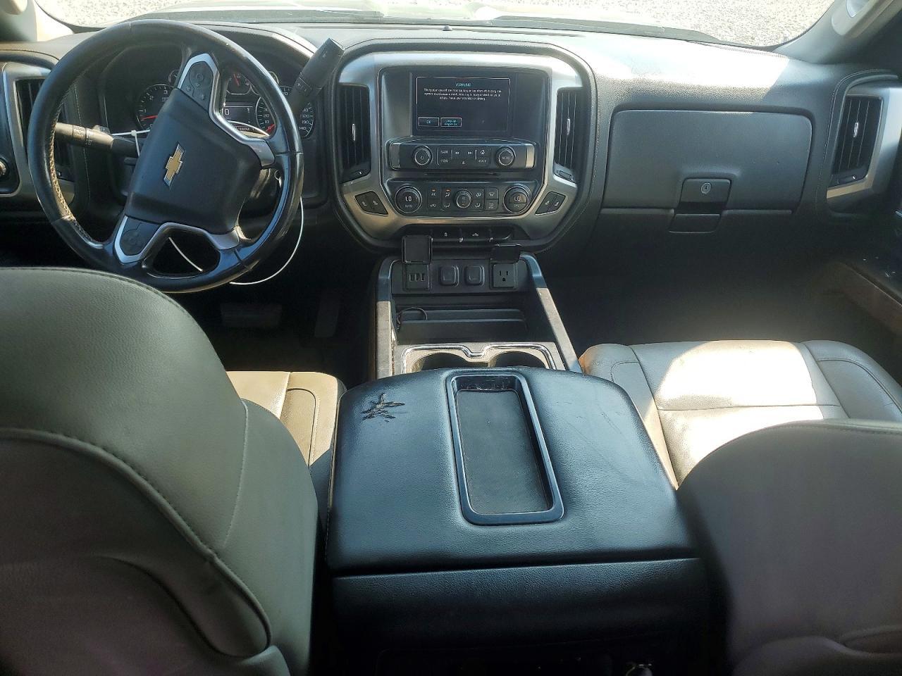 2015 Chevrolet Silverado - zdjęcie 8