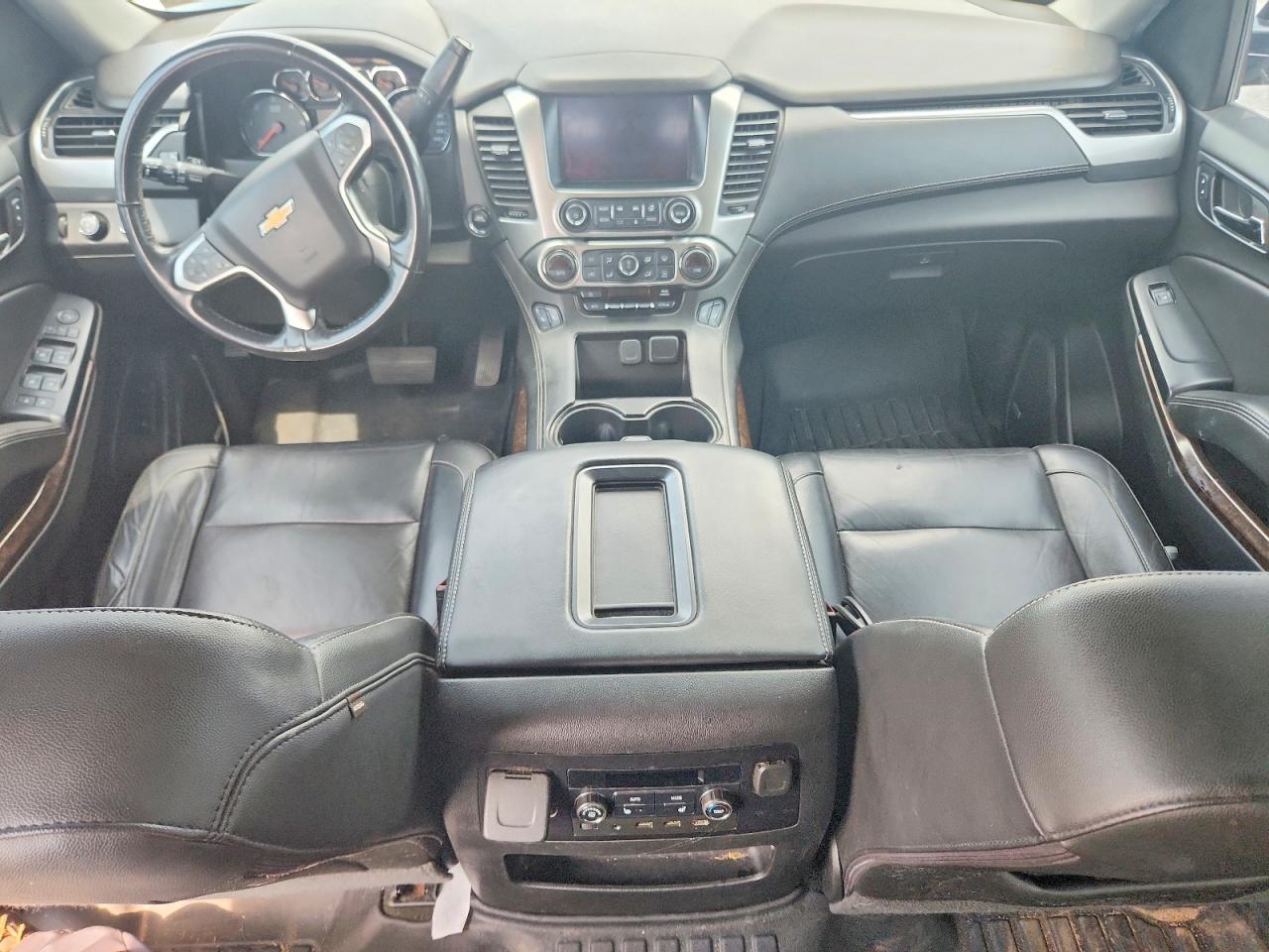 2018 Chevrolet Suburban K1500 Lt - zdjęcie 8