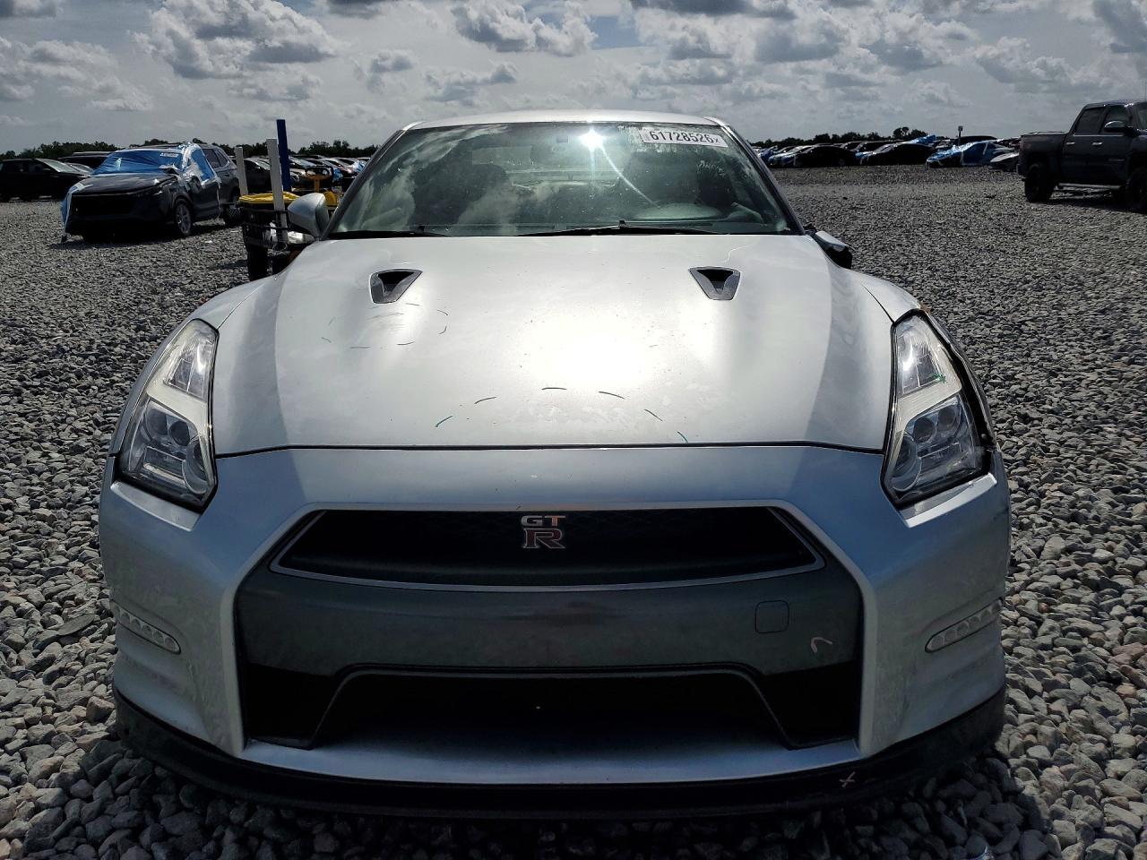 2016 Nissan Gt-R Black Edition - zdjęcie 5