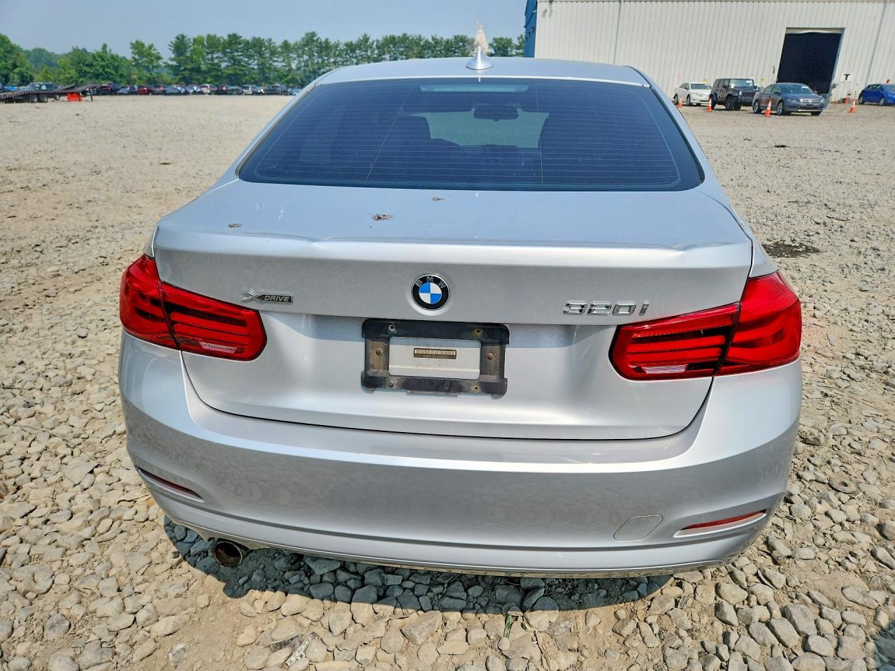 2016 BMW Seria 3 320i - zdjęcie 6