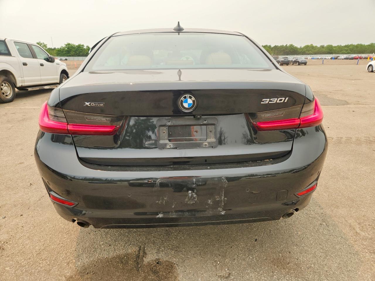 2021 BMW Seria 3 330i - zdjęcie 6