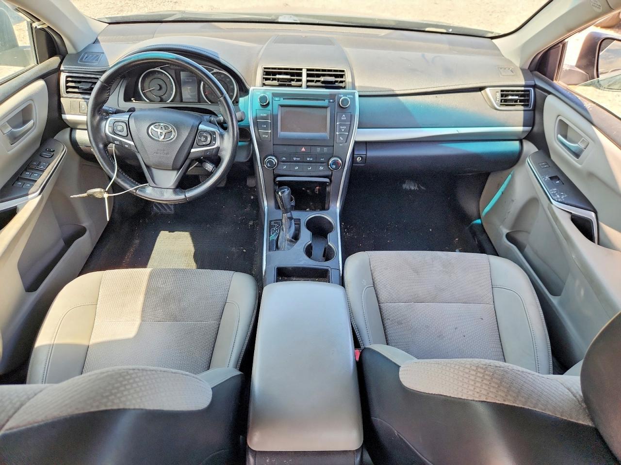 2016 Toyota Camry Se - zdjęcie 8