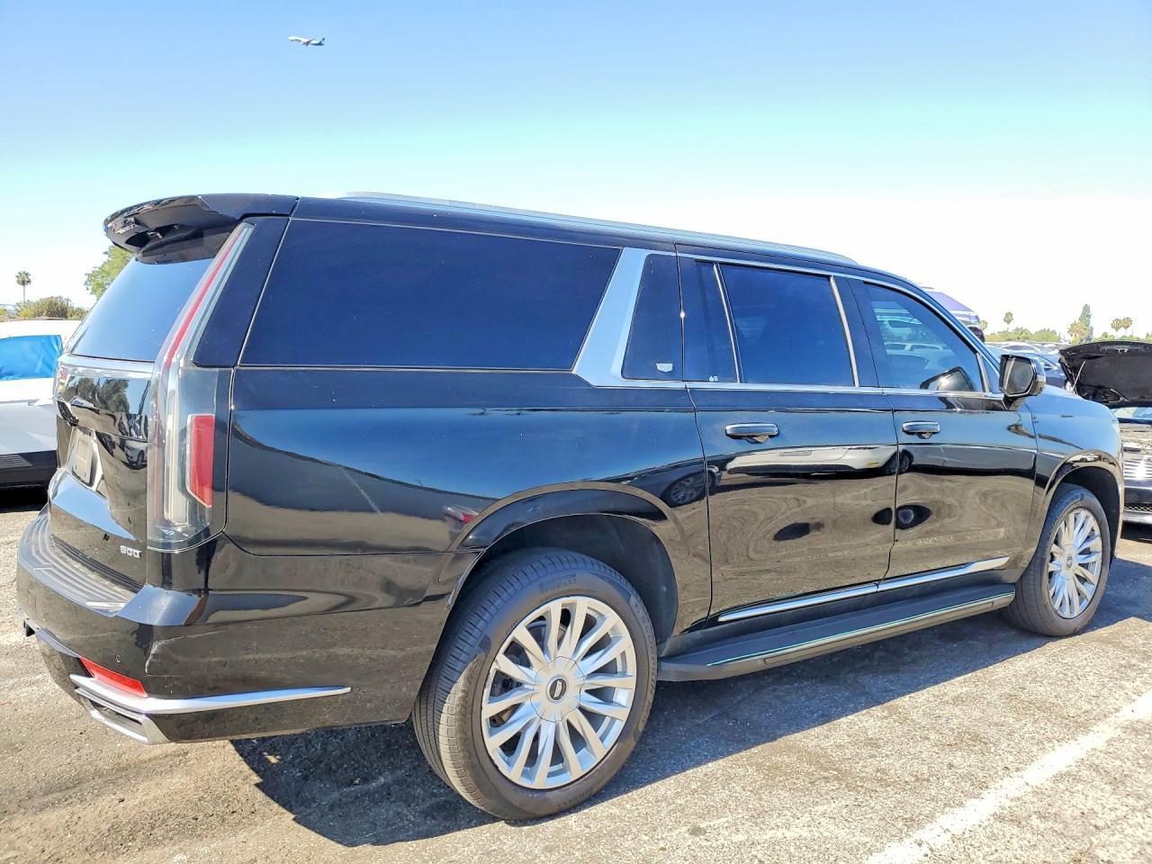 2021 Cadillac Escalade Esv Luxury - zdjęcie 3