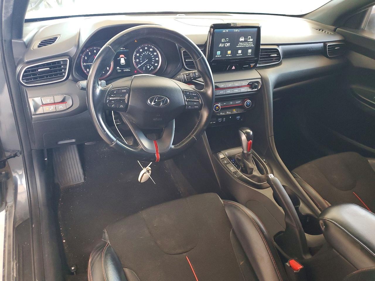 2019 Hyundai Veloster 2.0L Premium - zdjęcie 8