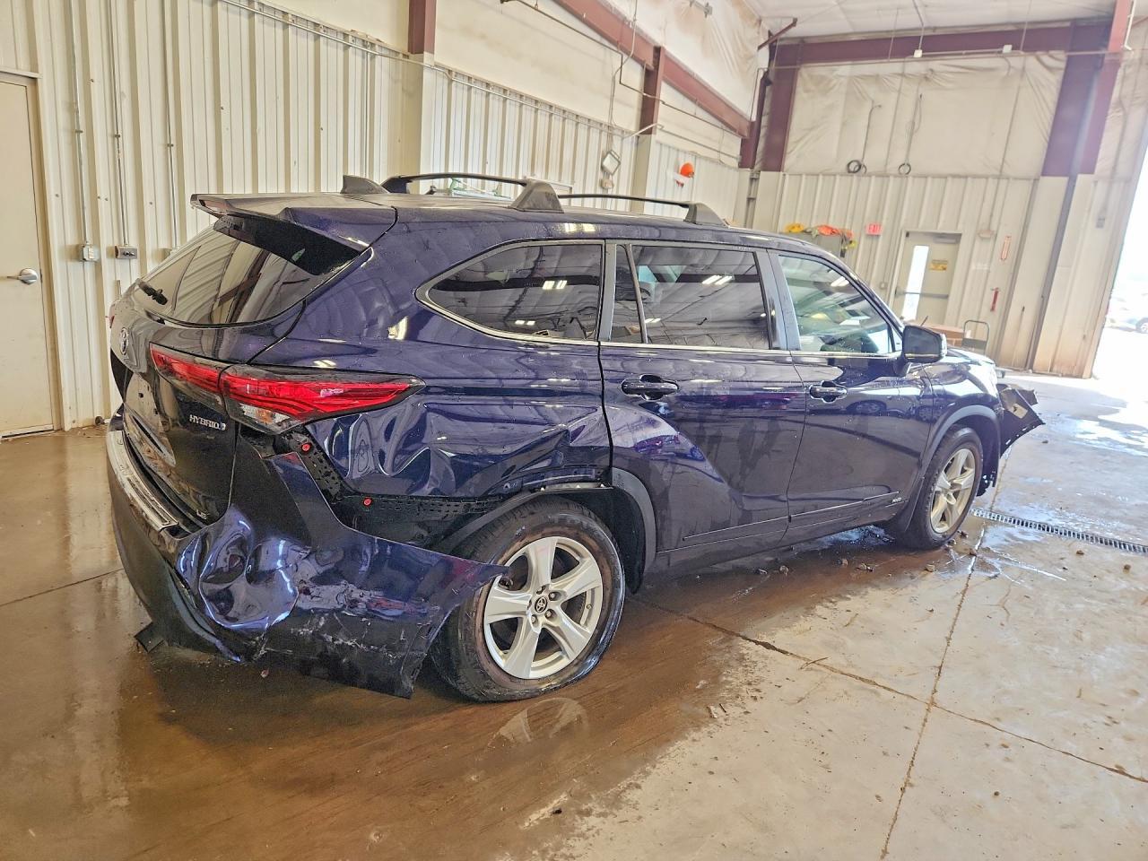 2023 Toyota Highlander Hybrid Le - zdjęcie 3