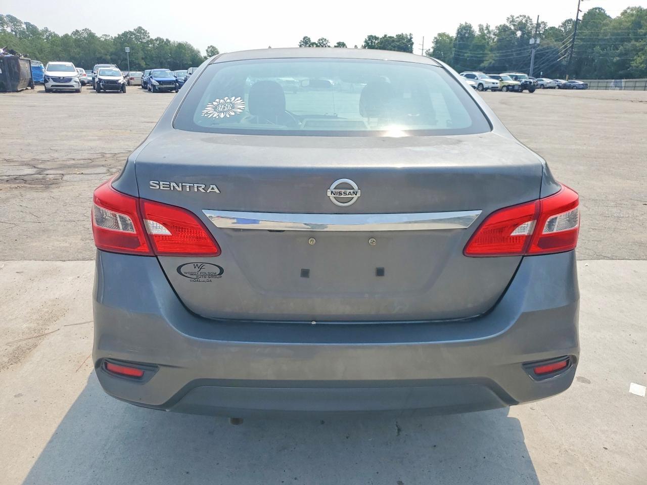2018 Nissan Sentra S - zdjęcie 6