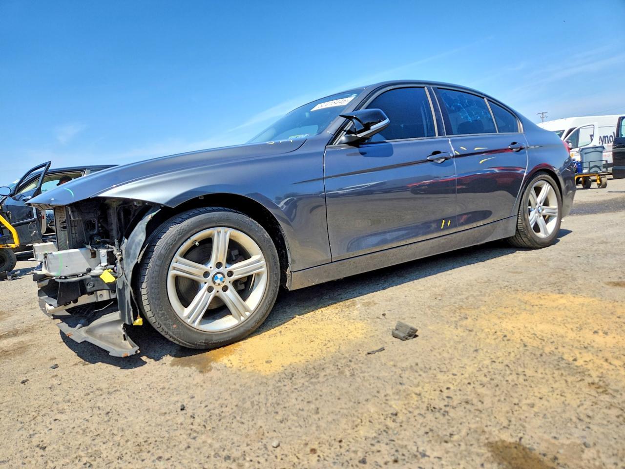 2015 BMW Seria 3 328i - zdjęcie główne