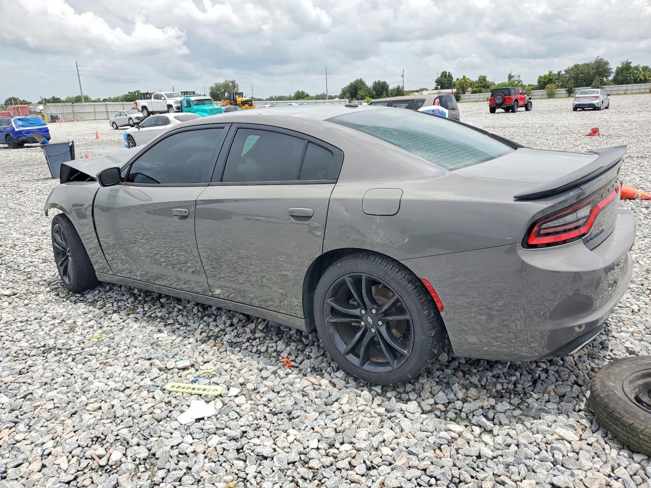Dodge Charger - zdjęcie 2