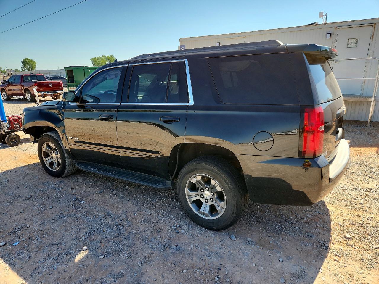 2018 Chevrolet Tahoe C1500 Ls - zdjęcie 2