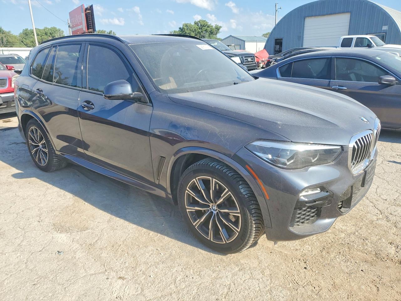 2021 BMW X5 xDrive40I - zdjęcie 4