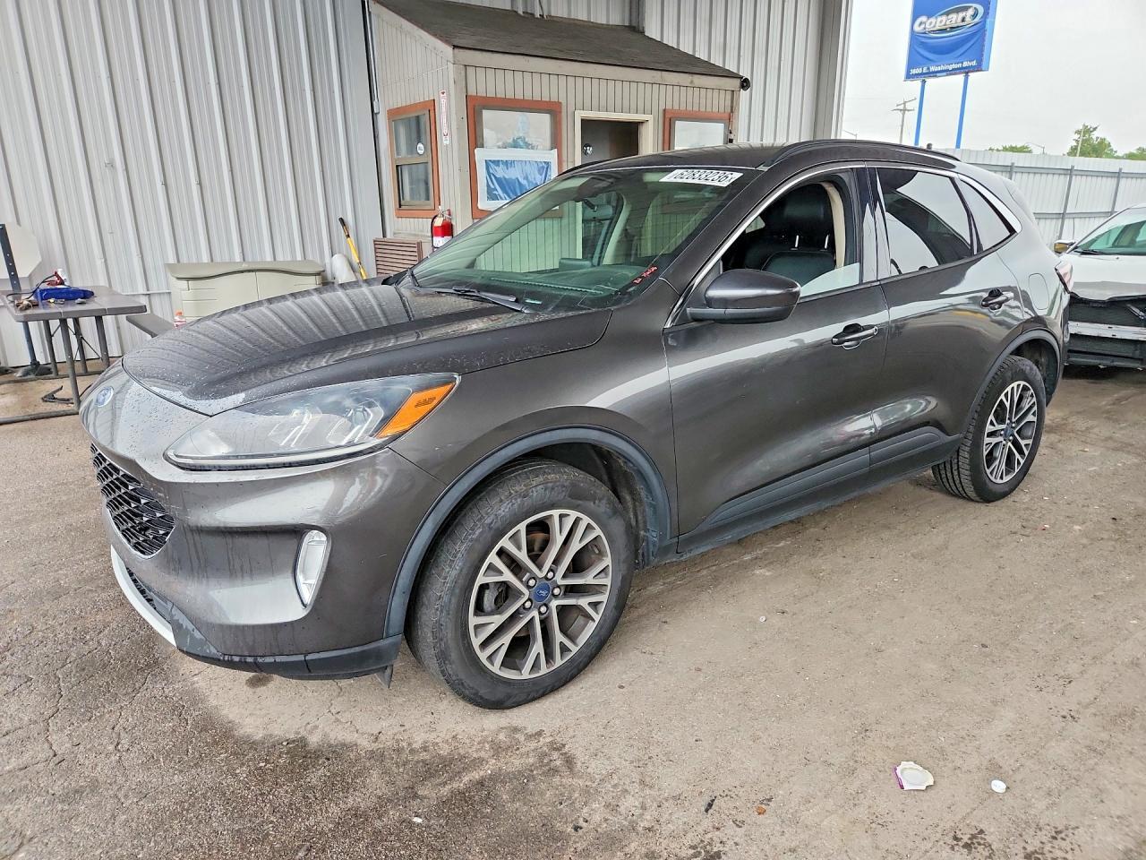 2020 Ford Escape Sel - zdjęcie główne