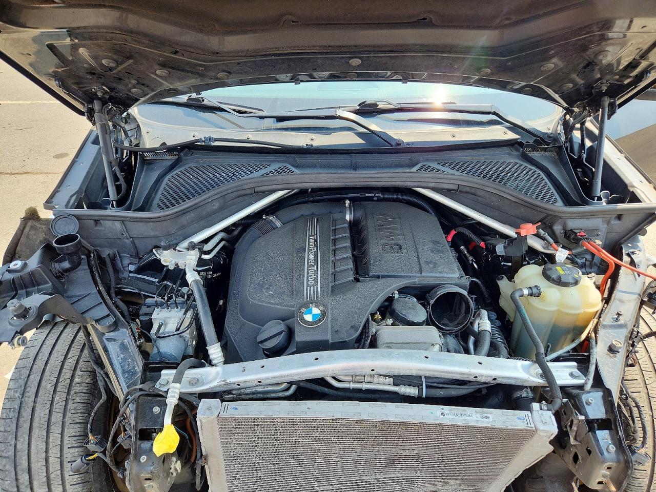 2016 BMW X5 xDrive35I - zdjęcie 12