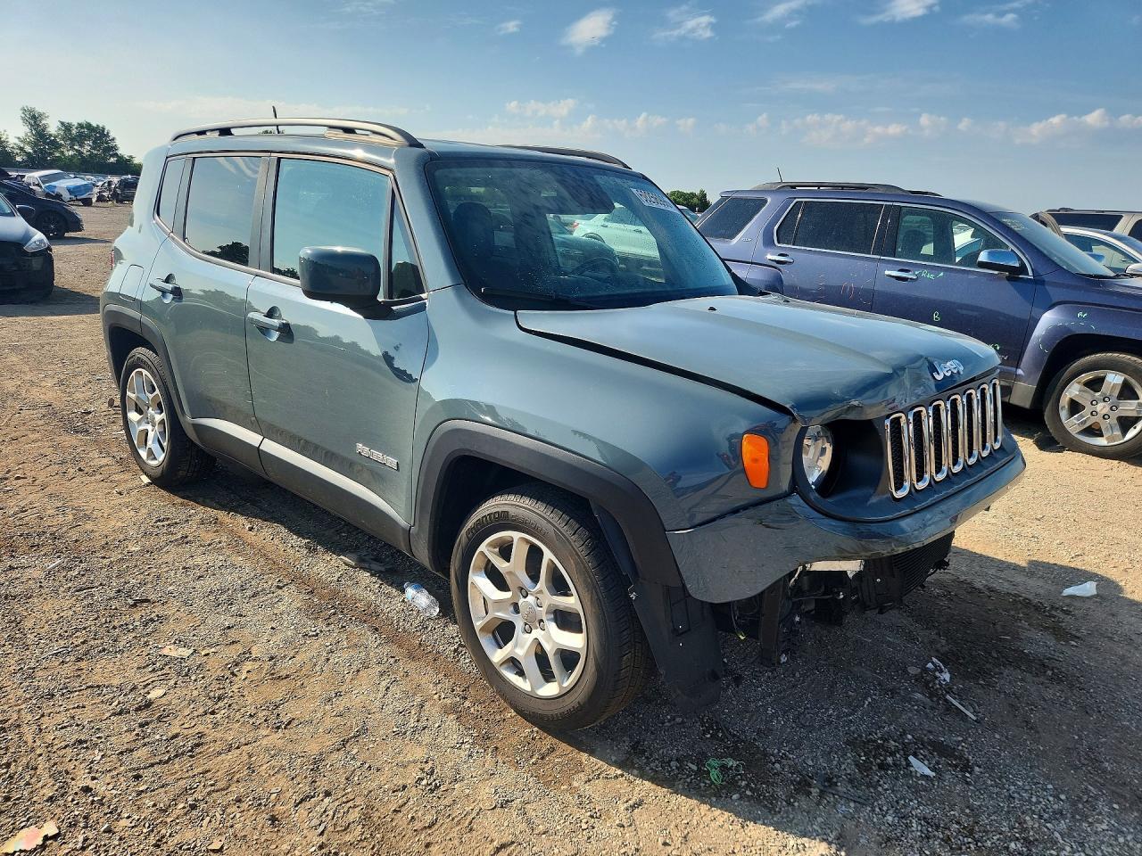 2017 Jeep Renegade Latitude - zdjęcie 4