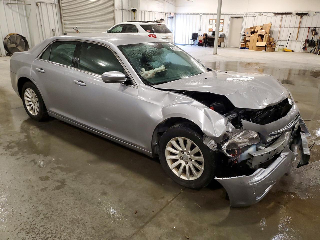 2014 Chrysler 300 - zdjęcie 4