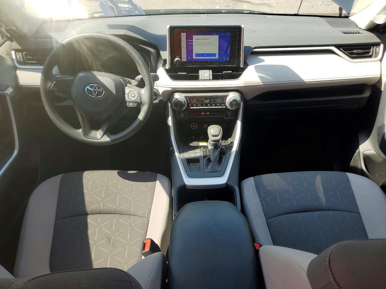 2024 Toyota Rav4 Xle - zdjęcie 8