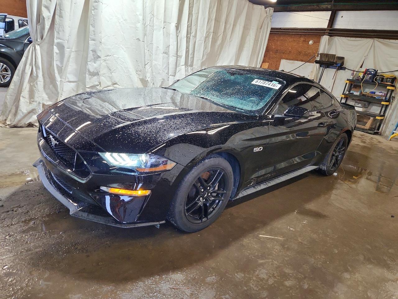 2020 Ford Mustang Gt - zdjęcie główne