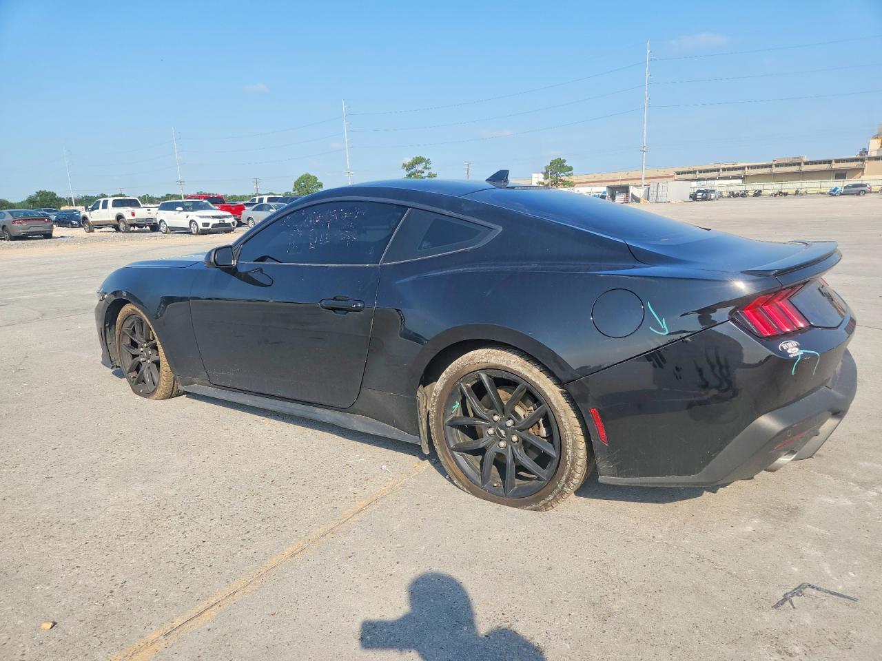 2025 Ford Mustang - zdjęcie 2