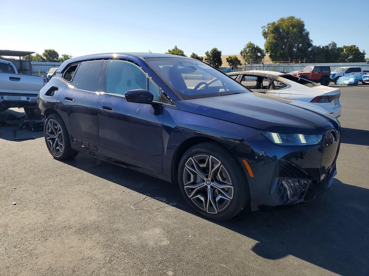 2026 BMW Ix xDrive45 - zdjęcie 4