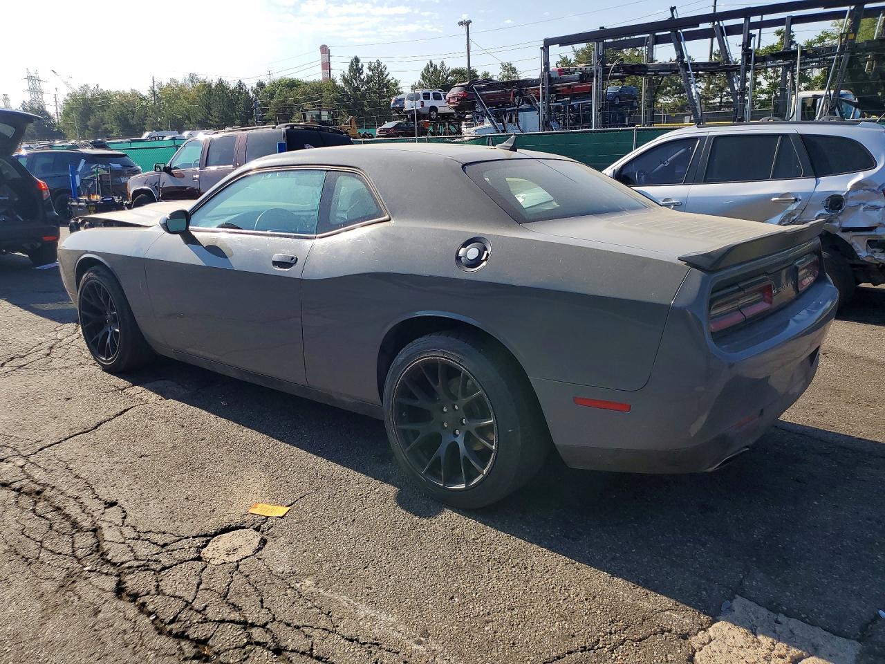 2017 Dodge Challenger Sxt - zdjęcie 2