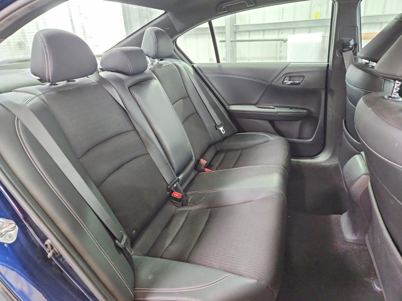 2017 Honda Accord Sport - zdjęcie 10