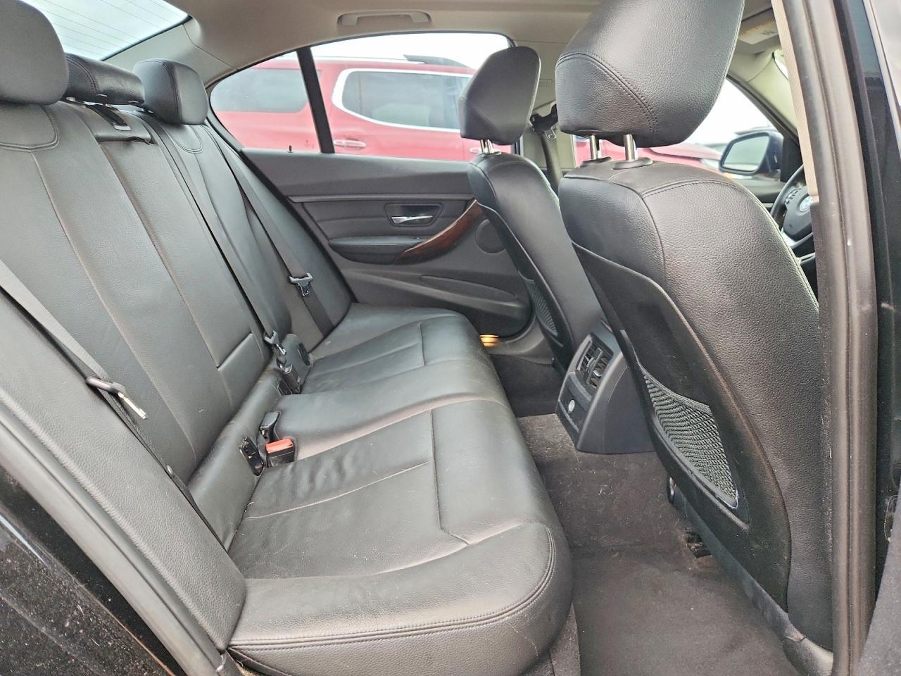 2014 BMW 328 I - zdjęcie 10