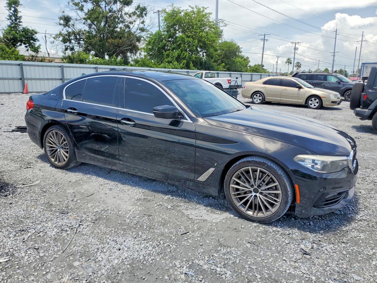 2018 BMW 530E - zdjęcie 4