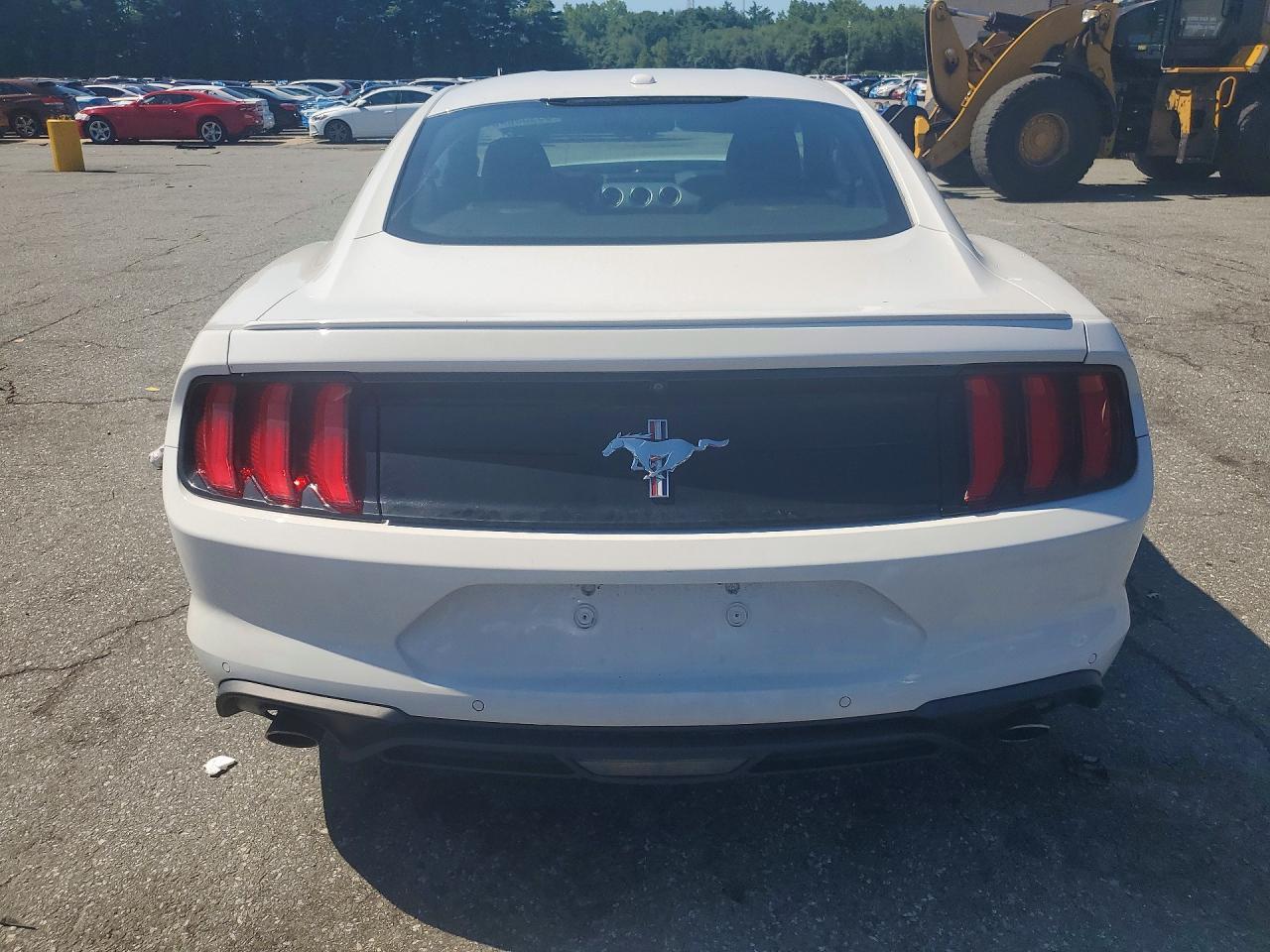 2018 Ford Mustang - zdjęcie 6